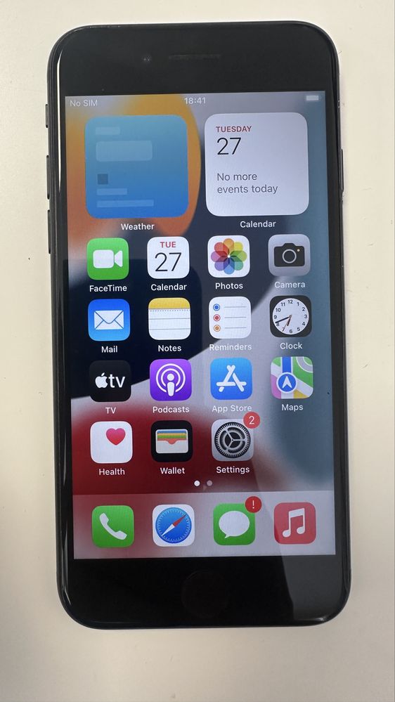 Продавам iPhone 7 32 GB