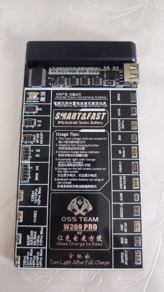 OSS W209 PRO V8 Statie incarcat baterii pentru  Iphone si Android