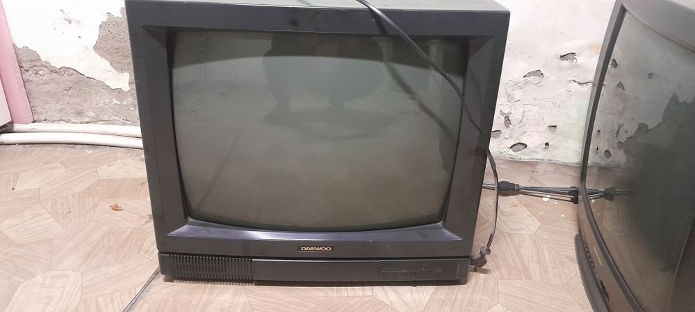 Tlvizor Devo rabochi