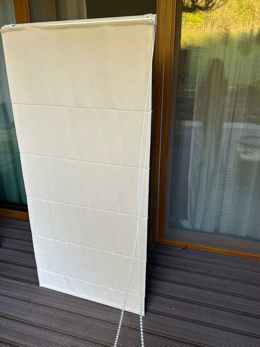 Vând jaluzele/parasolare material textil