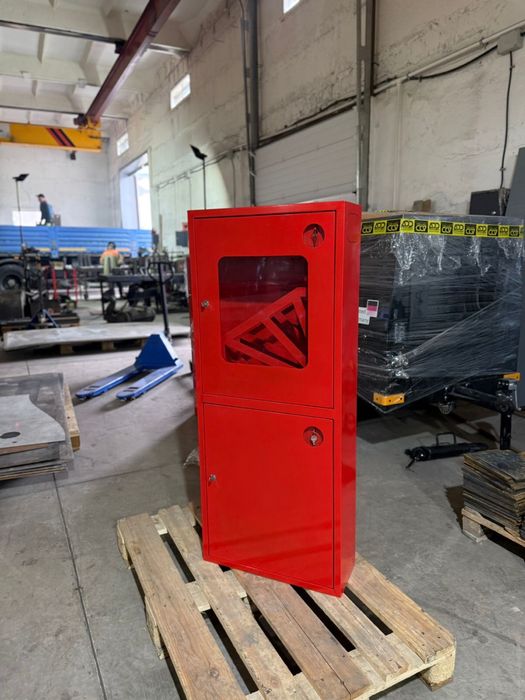 Металлоизделия, шкафы, стеллажи, щиты, двери