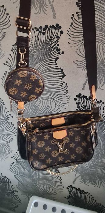 Geanta dama  stil posts