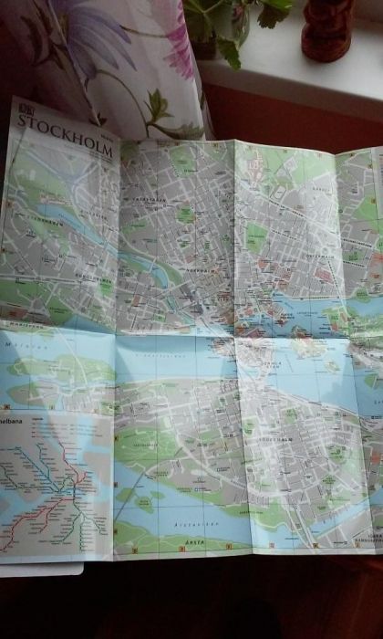 подробен пътеводител на стокхолм с карти на града на немски език