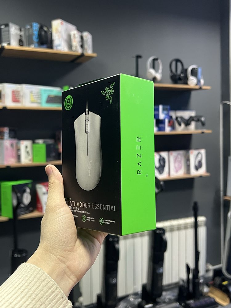 Мышь Razer DeathAdder Essential -R3M1 белый