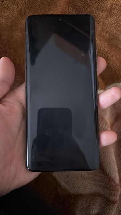 Продается срочно телефон Xiaomi Redmi Note 13 Pro+ 5G 8/256 GB