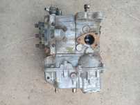 Pompa injectie pentru motor in 3 pistoane
