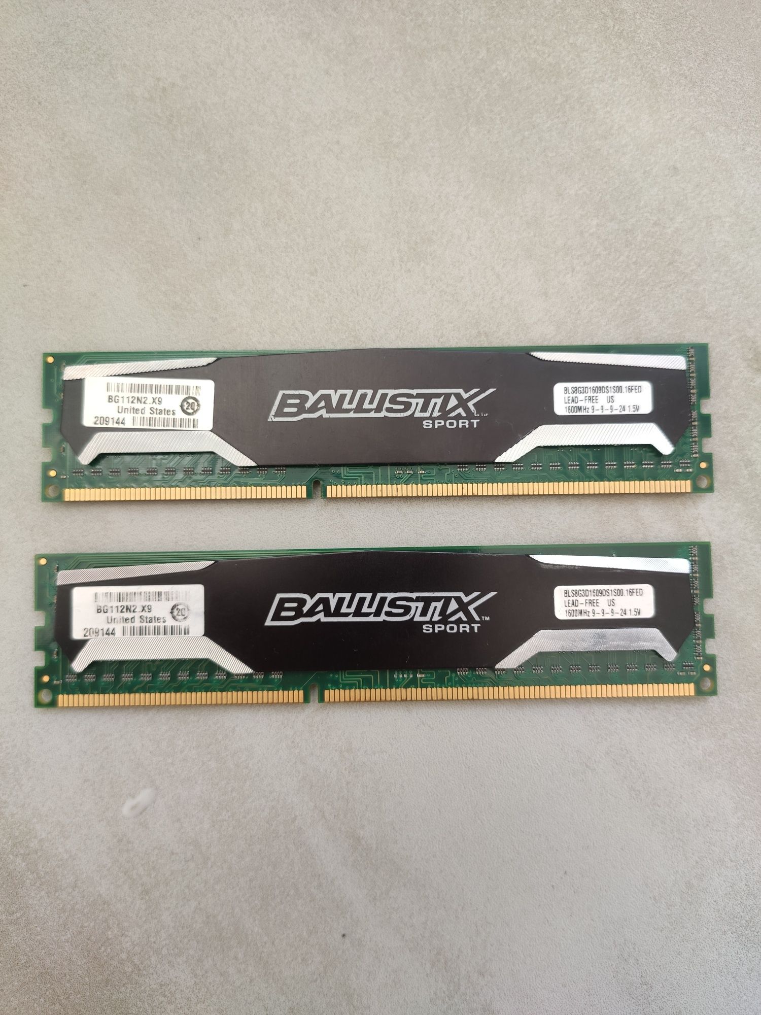 Memorii RAM desktop PC 2x8GB (16GB) DDR3