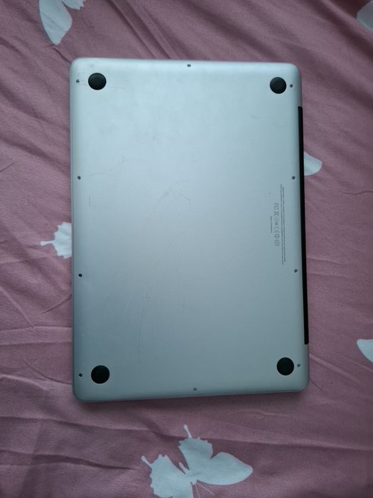 Macbook Pro 13inch, i5 2.4ghz