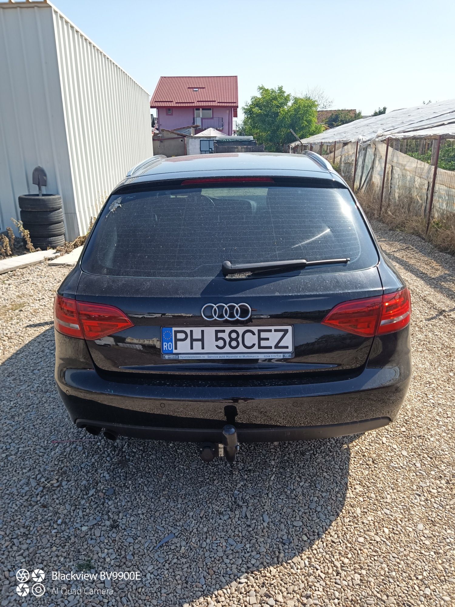 Audi A4 2011 automat perfect funcțional ușor avariat