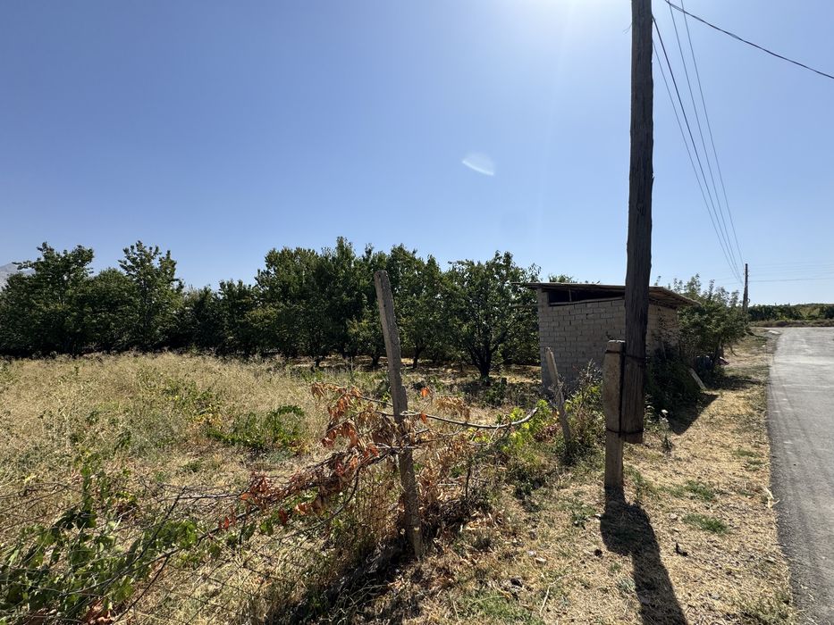 Srochna sotiladi,Soqoda yer sotiladi,10 sotik,60000$, ochiq yer