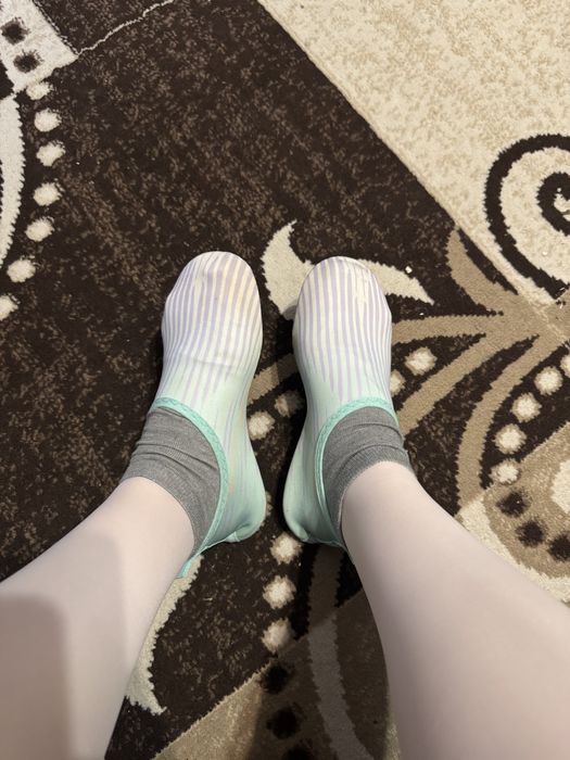 Аквашузы, чешки, наколенники