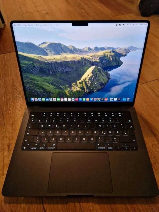 MacBook Pro M3 1TB SSD Space Schwarz — миниатюра 7