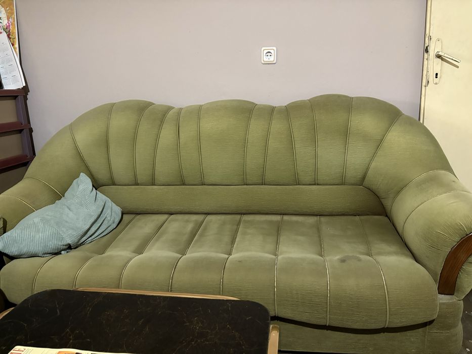 Целият комплект + маса