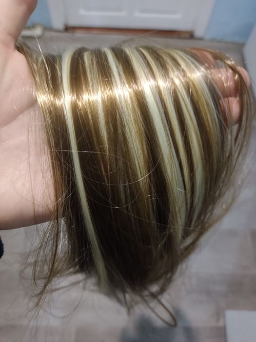 Продам волосы на заколках