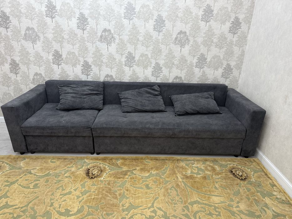 Раскладной диван в хорошем состояний!!!