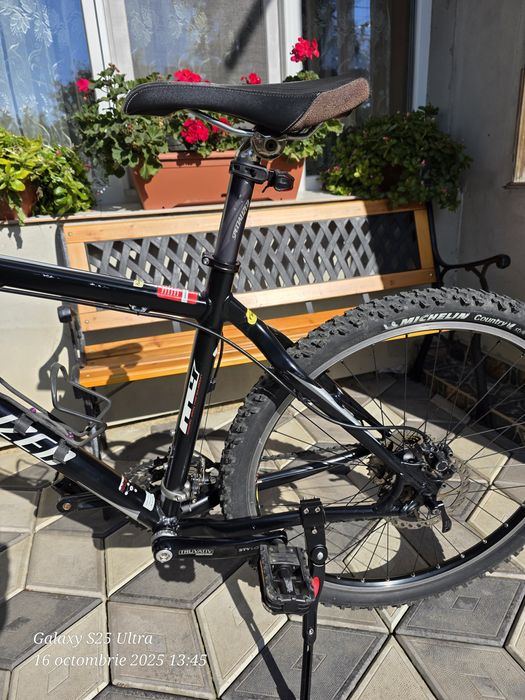 Specialized Stumpjumper M 24