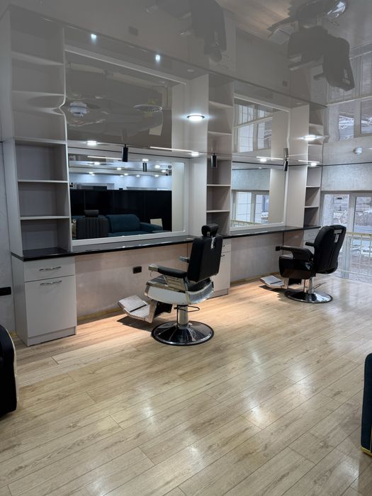 Барбершоп, чистый новый, район нурлы жол, подойдет и мужской и женский