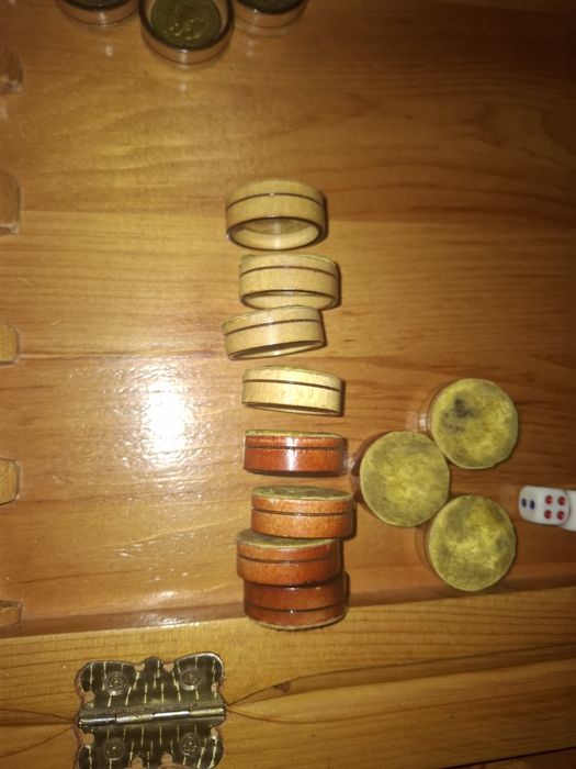 Нарды игральгые.