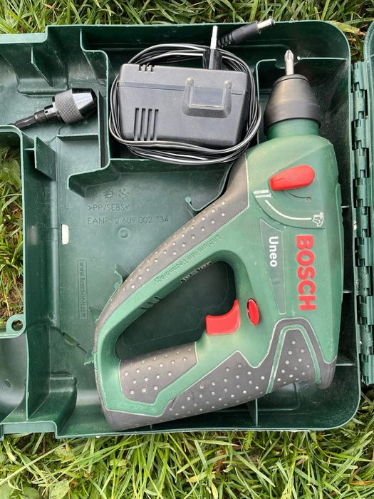 Акумолаторен ударен винтоверт Bosch