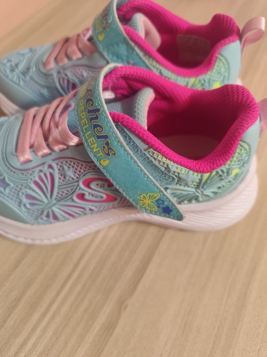 Непромокаеми маратонки Skechers