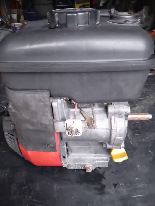 Motor MITSUBISHI GM 82P 2.4 ps