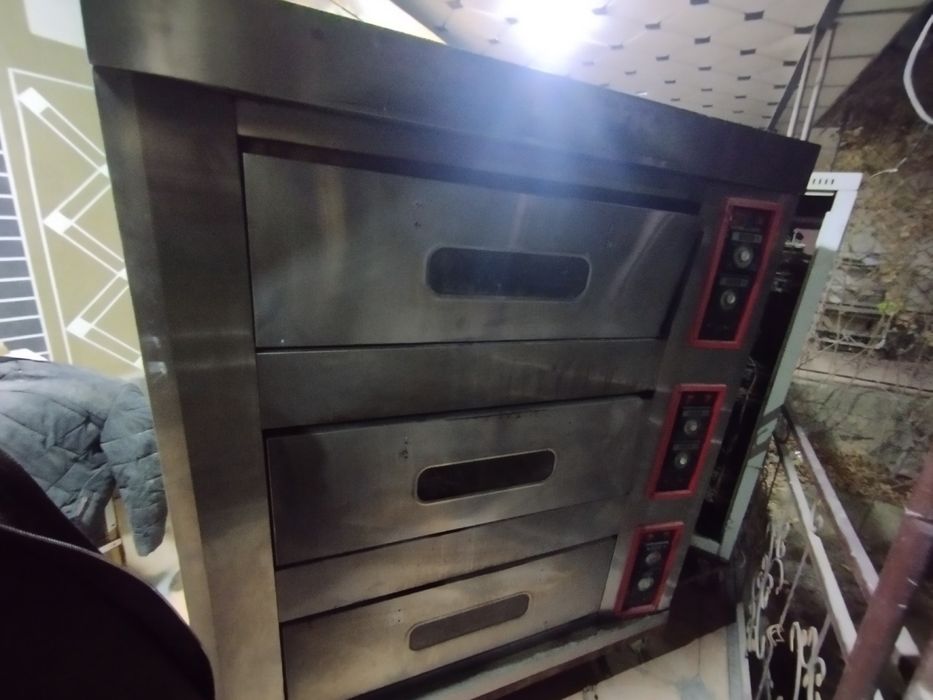 Нон пишириш печлари ва қолиплари сотилади