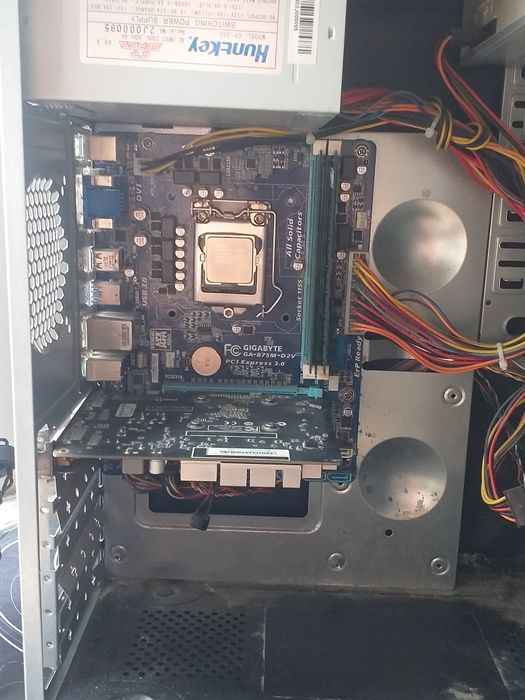 Продаётся компьютер!