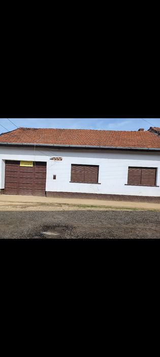 Casă de 130 mp utili + teren 1.321 mp – Lăpușnicu Mare, Caraș-Severin
