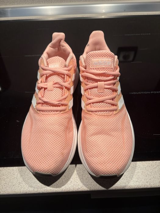 Маратонки Adidas (размер 40 и 2/3)