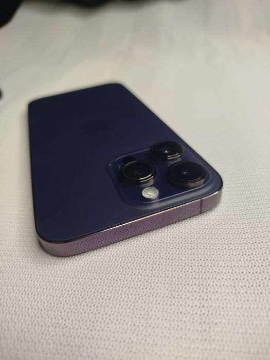 Продам телефон iPhone 14 Pro MAX в отличном состоянии ёмкость 87%