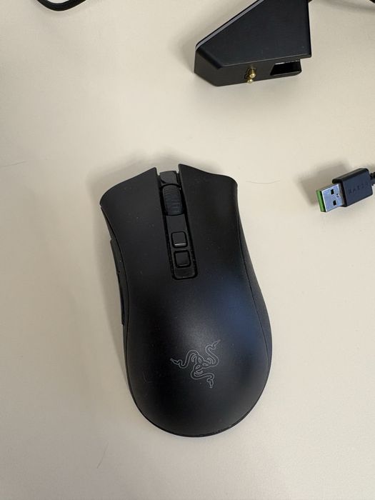 Mouse Razer Deathadder V2 Pro + statie incarcare