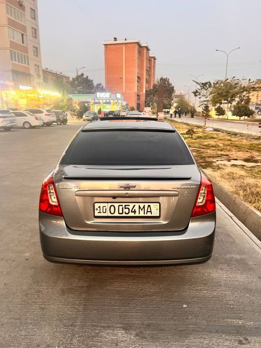 Gentra lacetti gentra