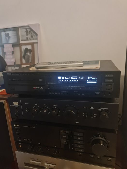 CD player Yamaha