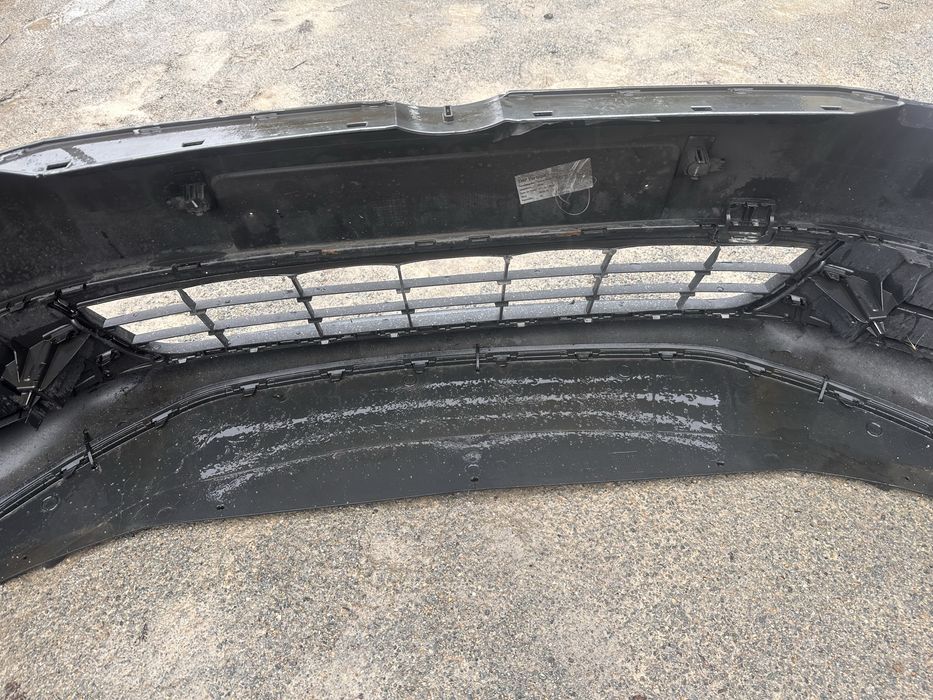 Предна броня фв шаран 2013 година / vw sharan