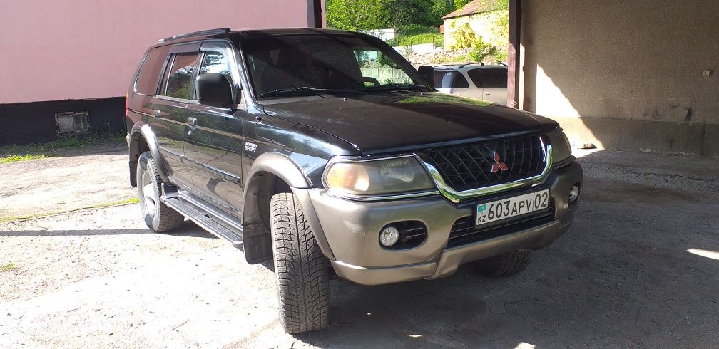 Mitsubishi Montero sport