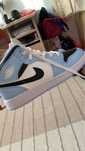 Adidași Jordan 1 mid ice blue