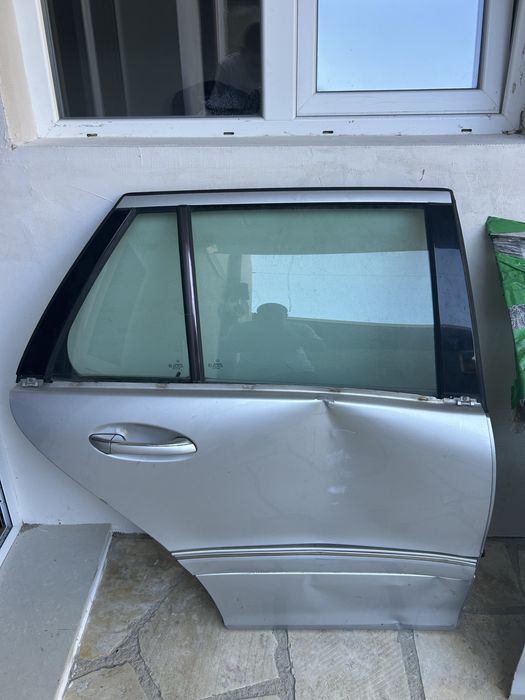 Задна броня и врати за w203 комби