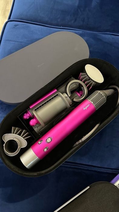 маша Dyson Air Wrap