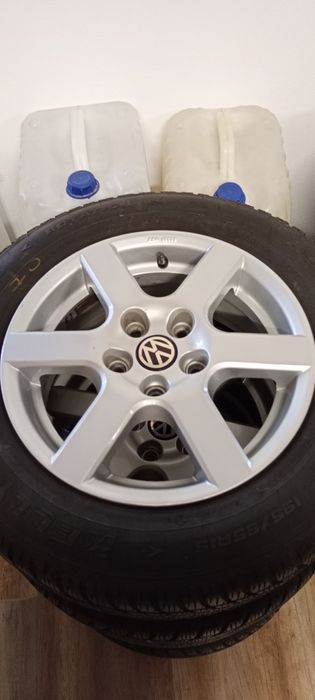 Jante auto aliaj și tablă