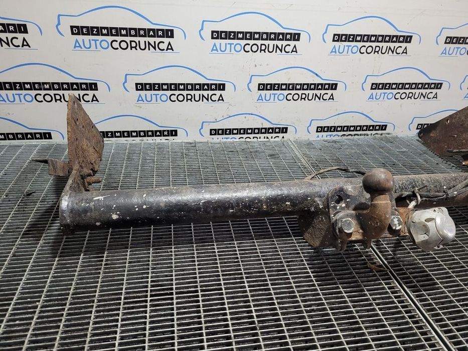 Carlig remorcare Toyota RAV 4 III 2005 - 2009 SUV 4 Usi (870)
