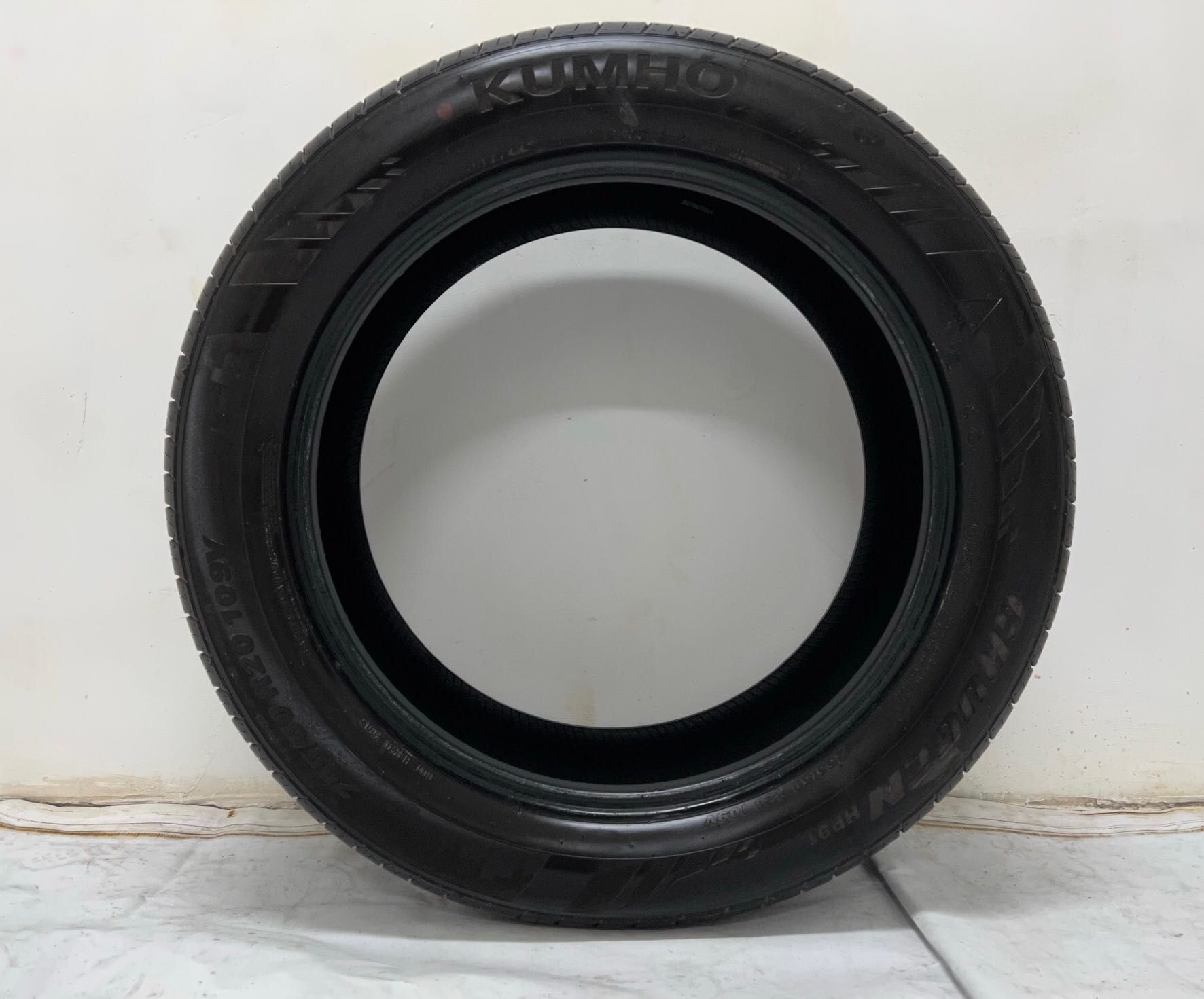 Летние шины KUMHO Crugen HP91 255/50 R20