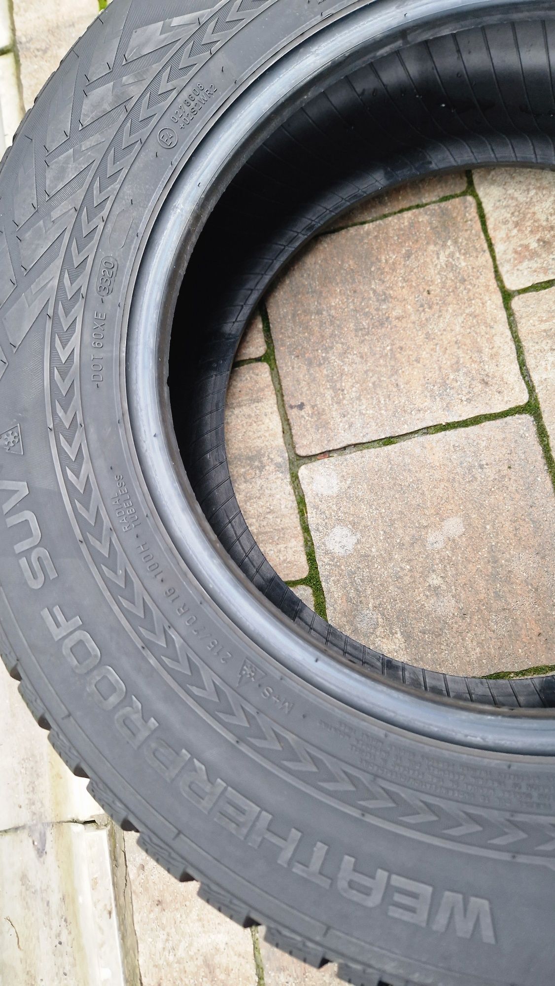 Anvelope iarna 215 70 R 16 nokian