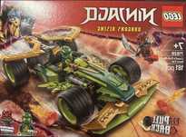 LEGO® Ninjago - Masina de curse cu motor cu arc a lui Lloyd (71828)