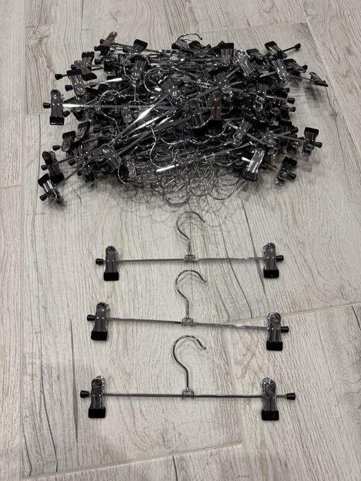 Закачалки за дрехи с щипки