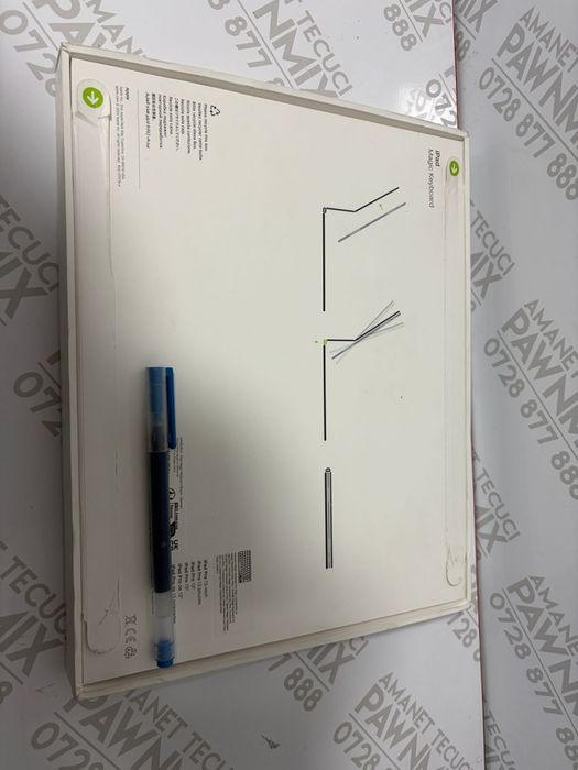 iPad Magic Keyboard 13-inch