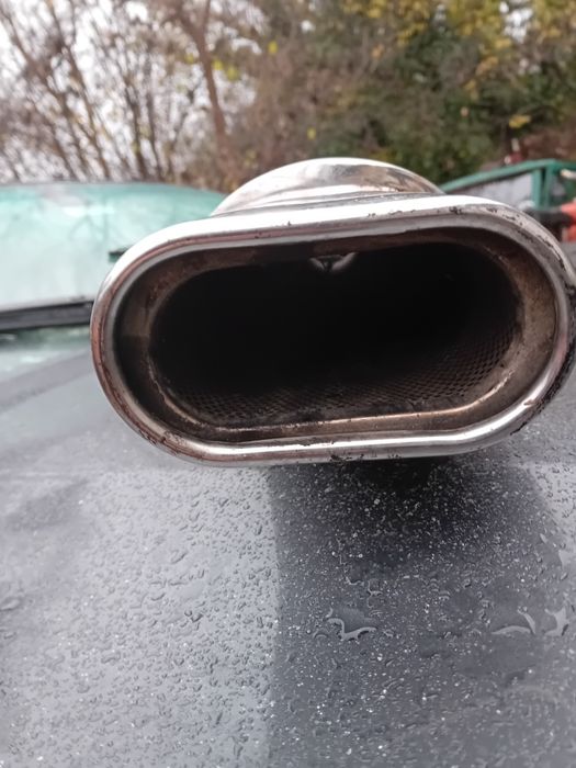 Продавам спортно гърне