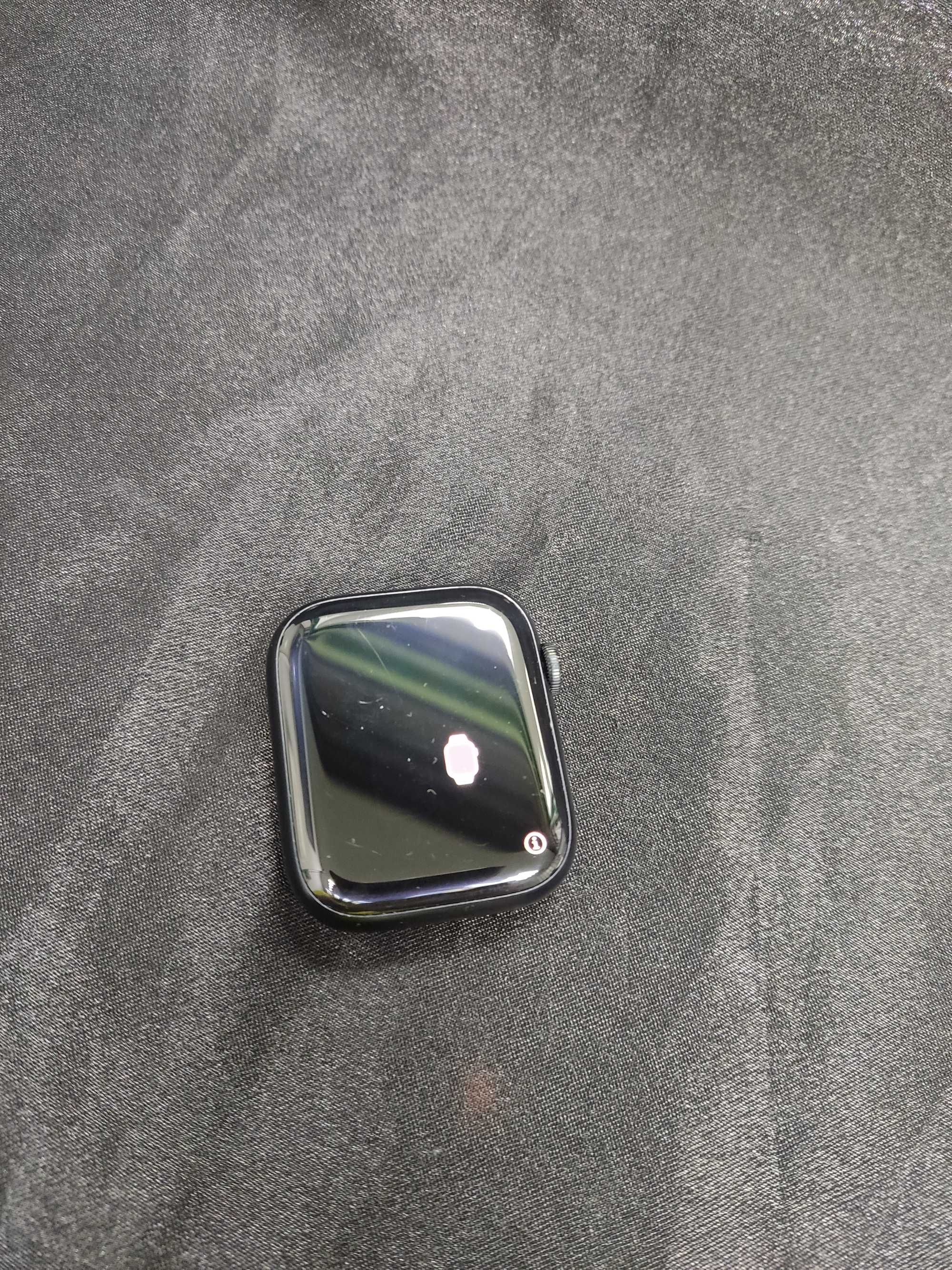 Apple Watch 7 series 45 mm 250473