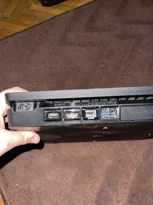 Vand playstation 4 Slim