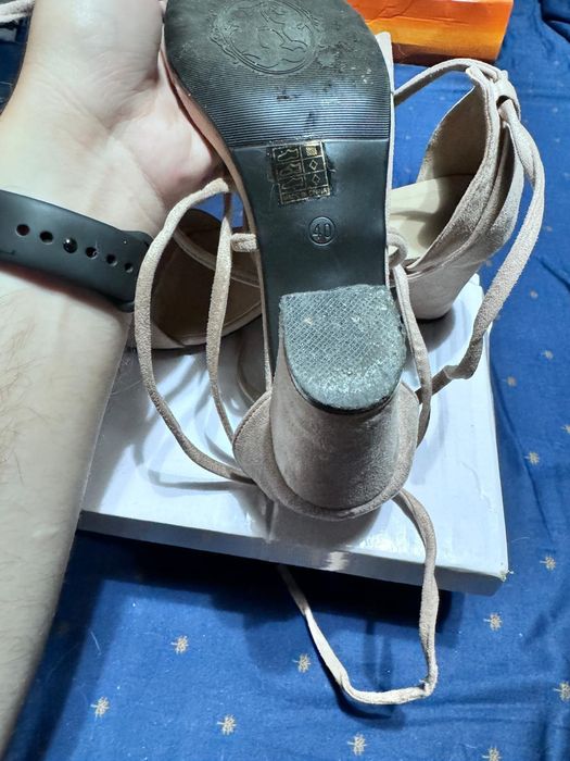 Sandale cu toc marimea 39