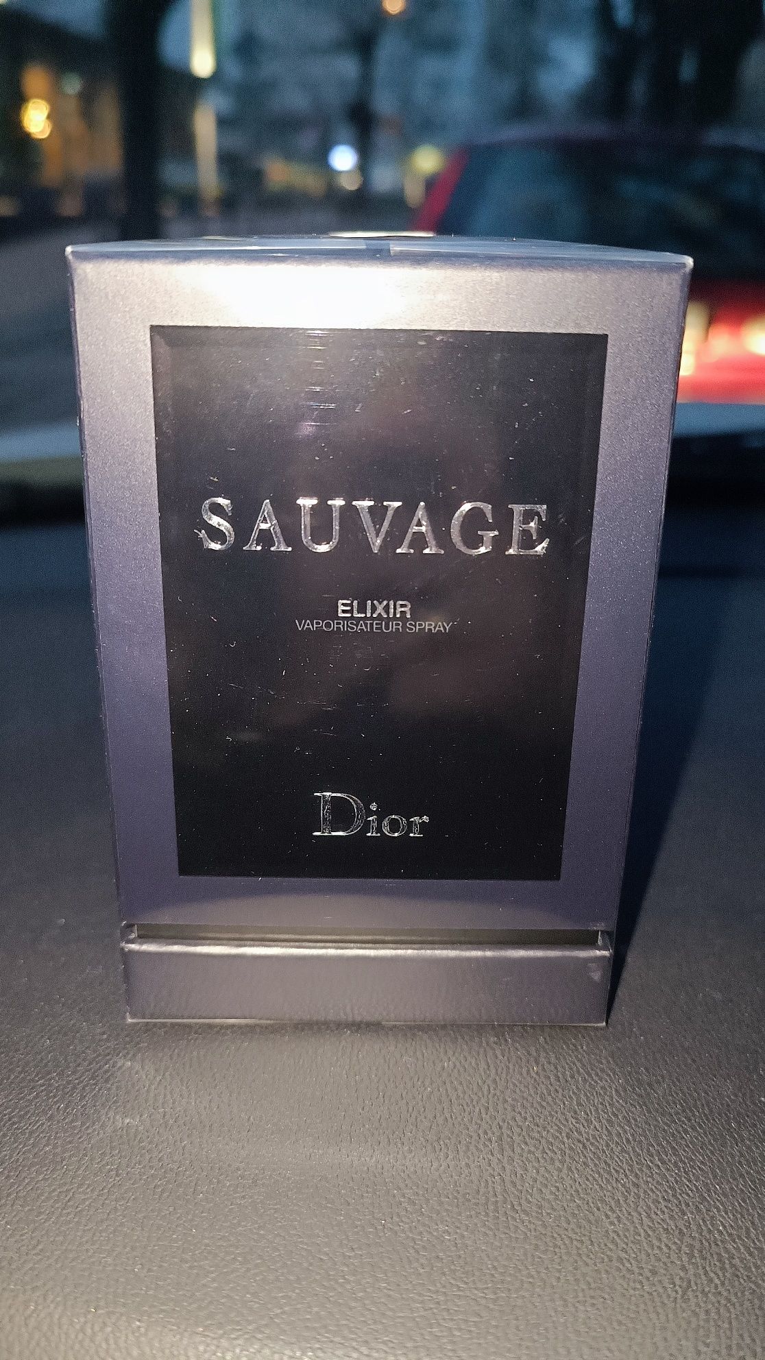 Dior SAUVAGE ELIXIR мъжки парфюм 
DIOR Sauvage Elixir Парфюм